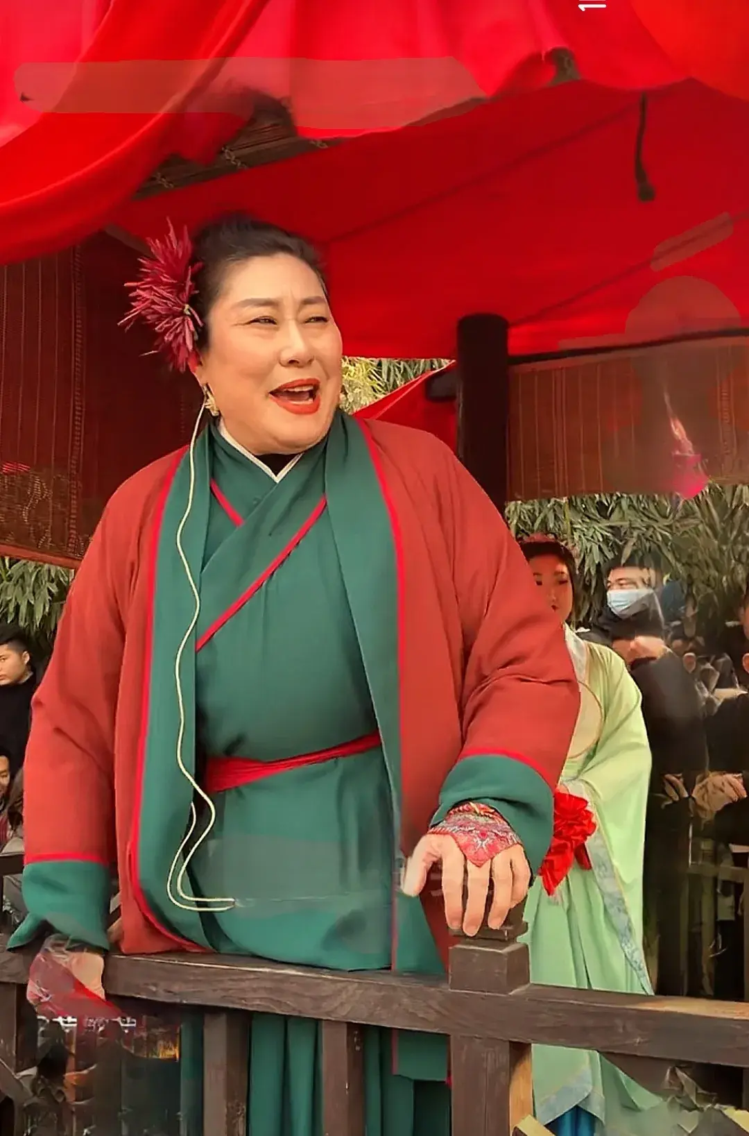 開封王婆:在我這能治好社恐