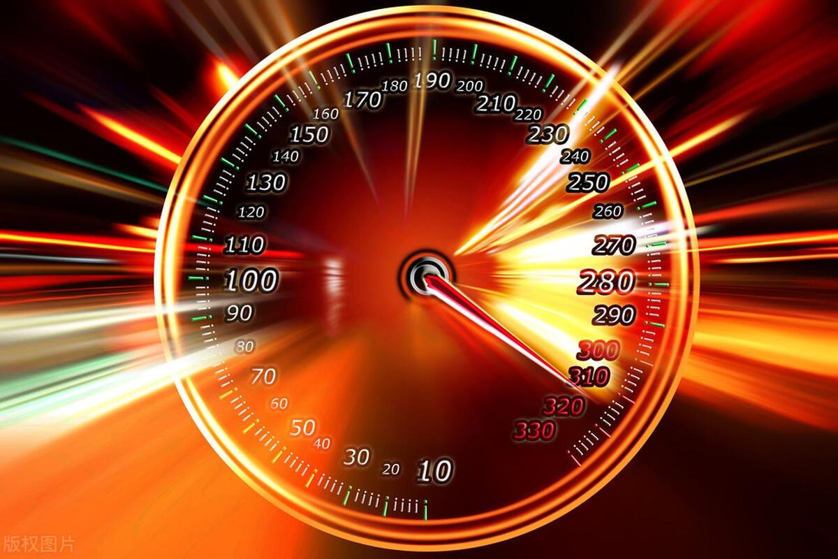 高速時速120KM/H,轉速超過3000正常嗎?老司機嘆氣:等著大修吧