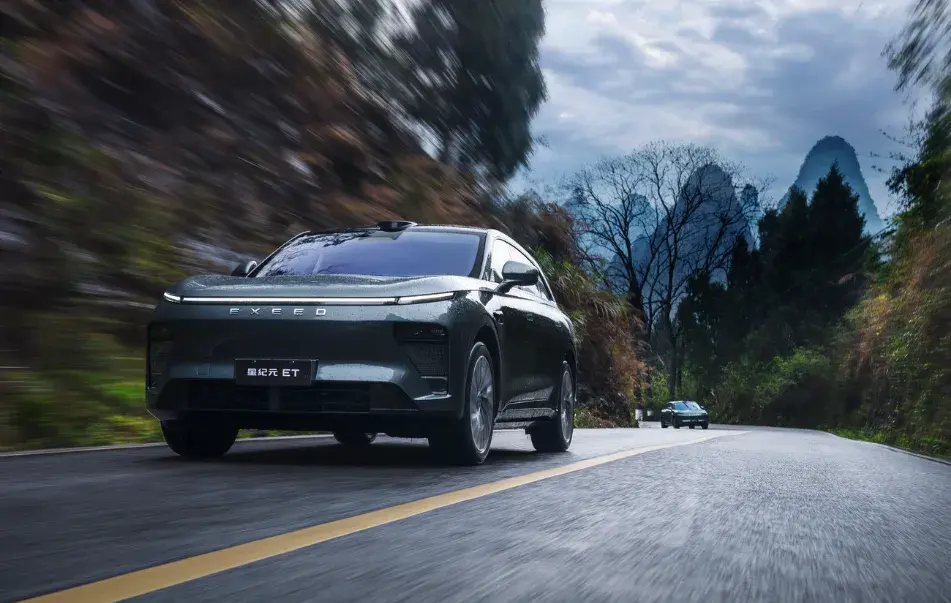 起售價(jià)不足21萬的豪華SUV,燃油車可能好賣,電動(dòng)車就不一定了