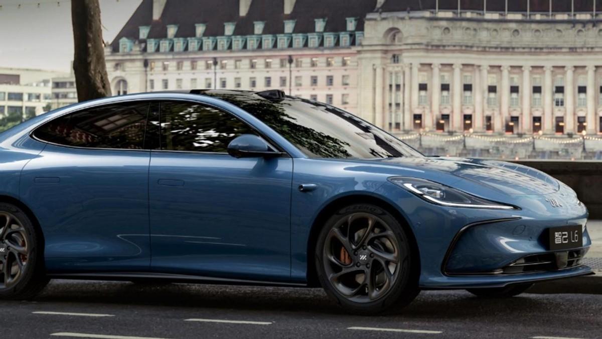 是“標桿”靠得住還是“新秀”亮點多?Model 3對比智己L6