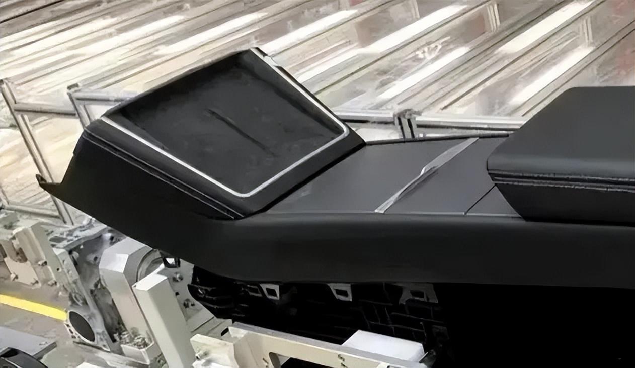 特斯拉還在創新?這次連撥桿都取消了!