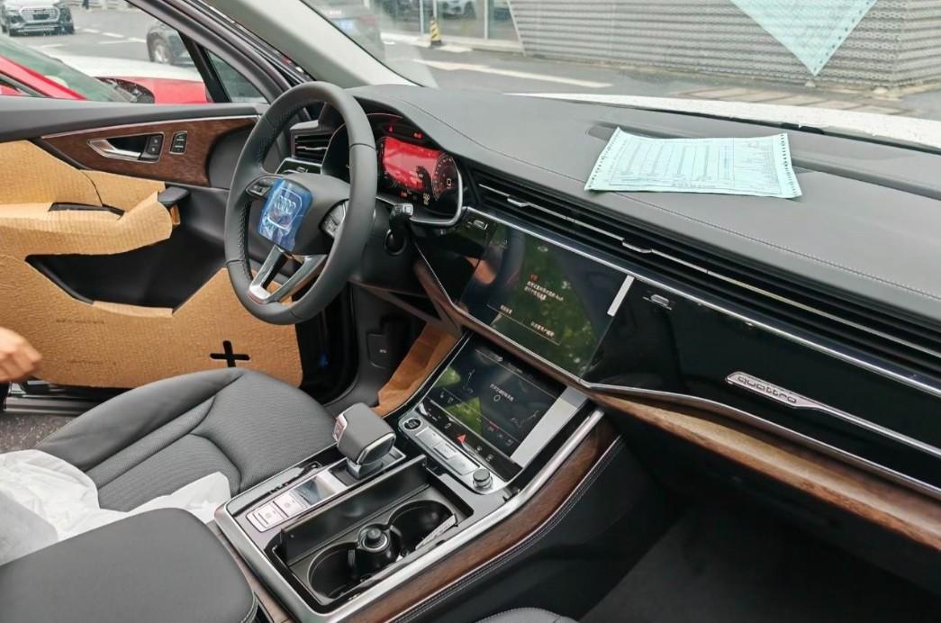2025款奧迪Q7實車曝光,外觀內飾有所調整,有望第三季度上市