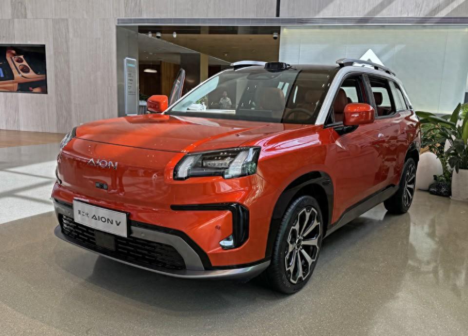 新硬派智駕SUV!廣汽埃安第二代AIV正式發(fā)布