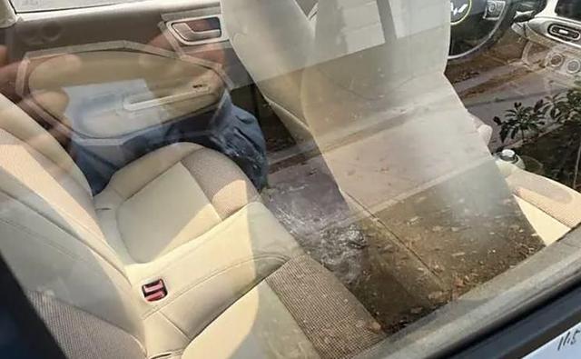 全新五菱宏光MINIEV三門版實(shí)車諜照 設(shè)計(jì)Q萌 顏值提升 配置不低-有駕