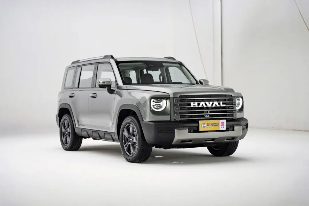 1.5T插混,兩驅(qū)/四驅(qū),軸距2米8,不到20萬買方盒子SUV,選誰?