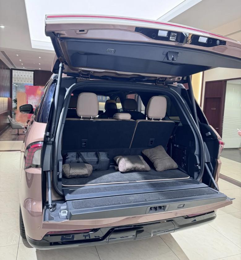 又一款“大佬座駕”!全新一代林肯領航員進口到店,車長超5米3