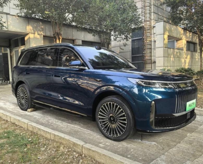 這外觀眼熟嗎?奇瑞風云T11現身,車長超5米1,內置豪華頭等艙