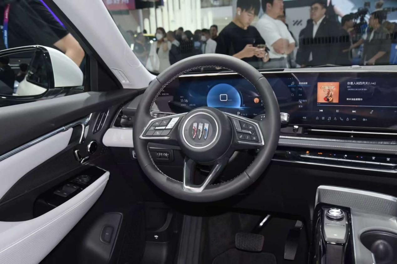 一口價的別克E5,還送選裝車漆,合資電車能買嗎?