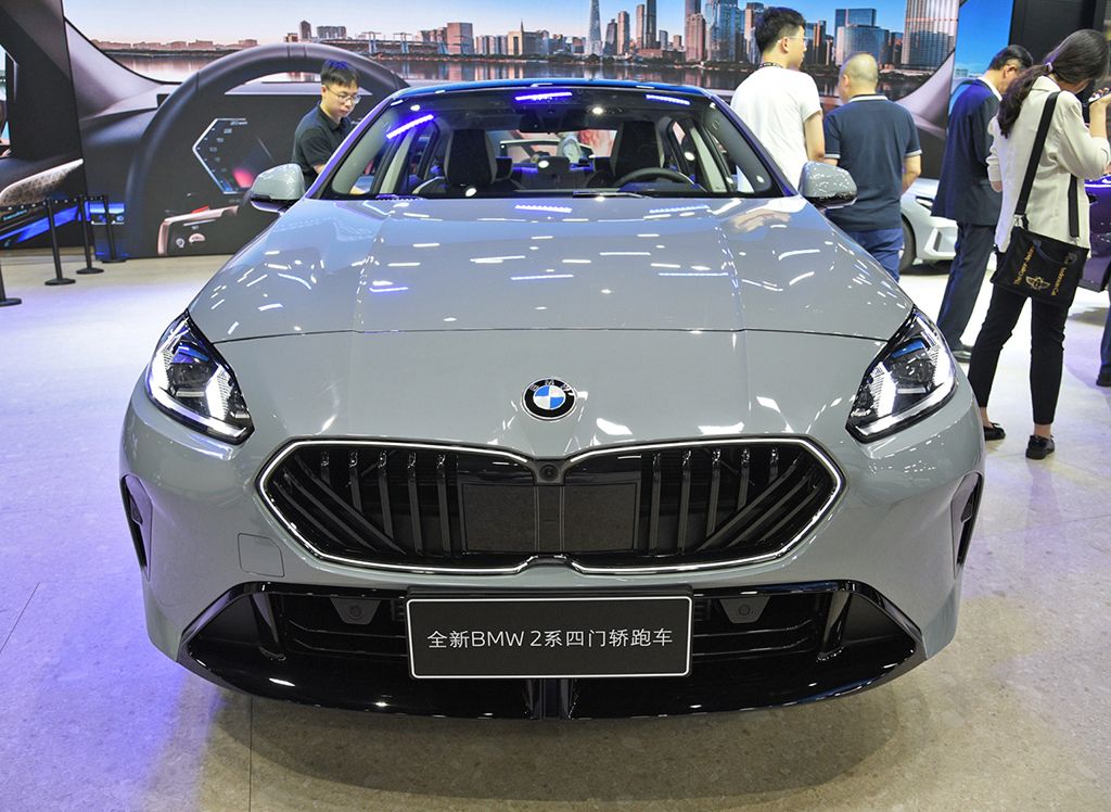 豪華燃油小車 寶馬2系四門轎跑和新款?yuàn)W迪A3如何選?