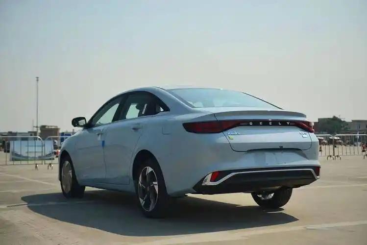 吉利帝豪L Hi-P解析:插混動力、233kW、1300公里續(xù)航,性價比高