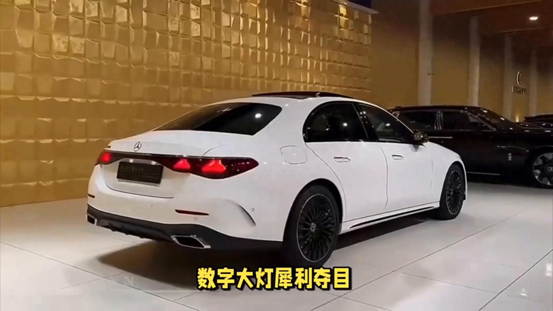 豪華mpv天花板,全新奔馳V級來了,埃爾法加價神話即將終結?