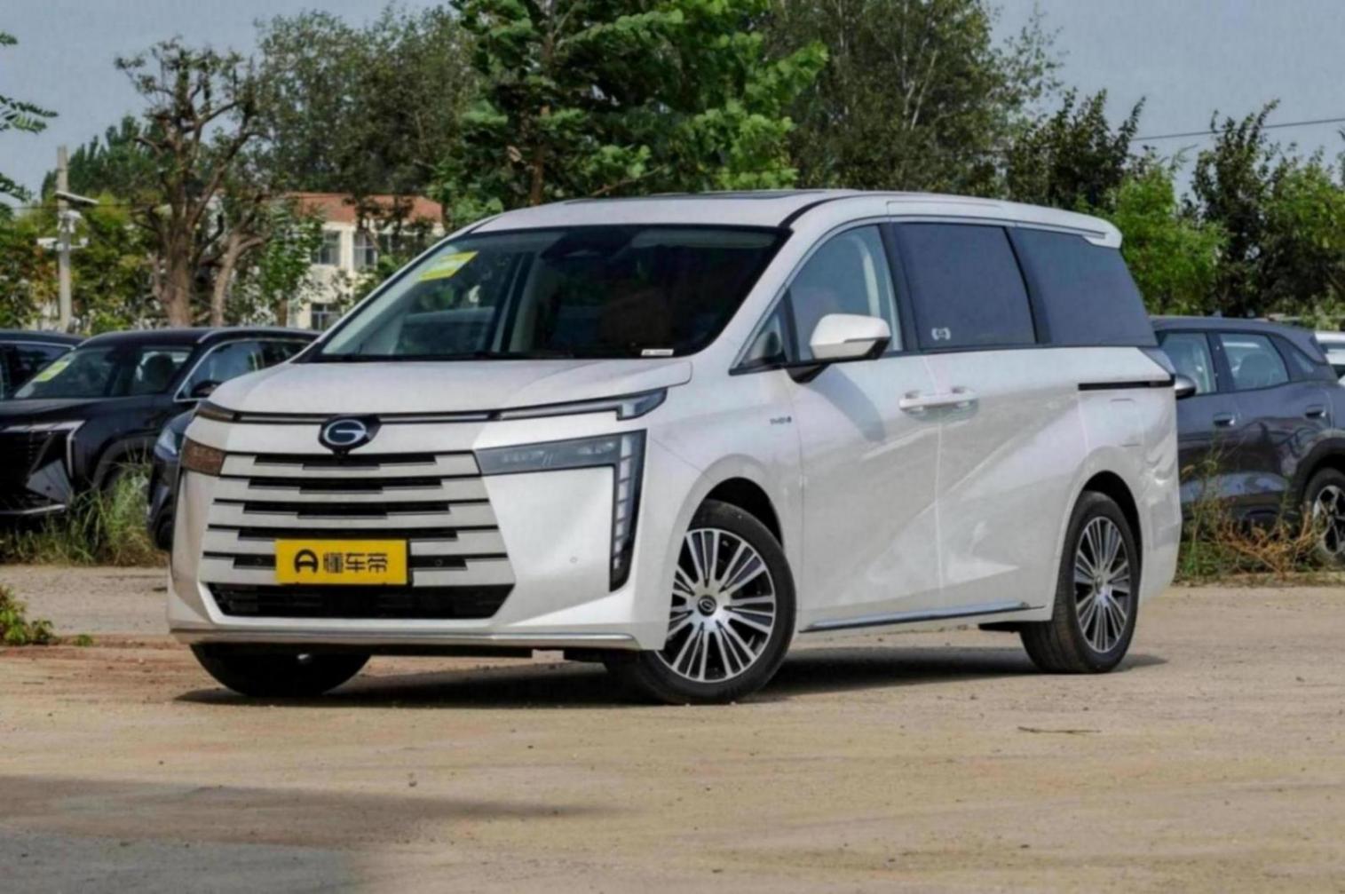 全能家用MPV推薦!20萬級七座,續航1200km,新增實用配置,選它沒錯.