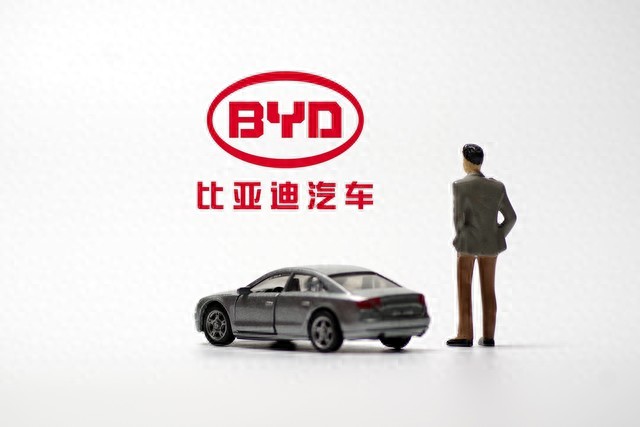 20萬預算買車糾結?新能源和燃油車Deepseek都幫你選好了
