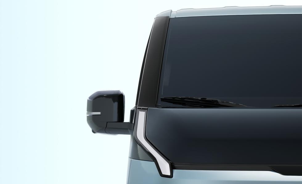 起亞將把電動 EV4 轎車的未來科技感造型投入生產