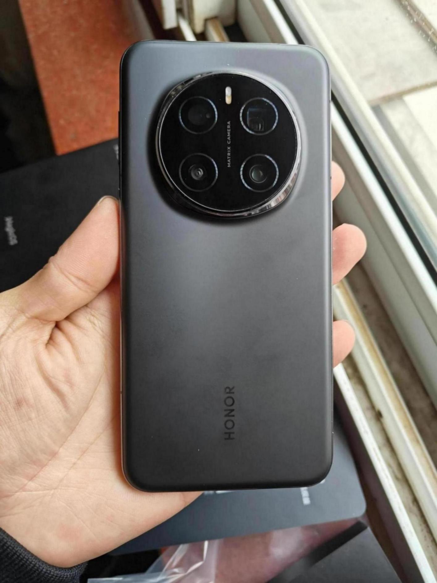 榮耀手機真的沒有人用了嘛?為什么榮耀手機現在看不到人用了?