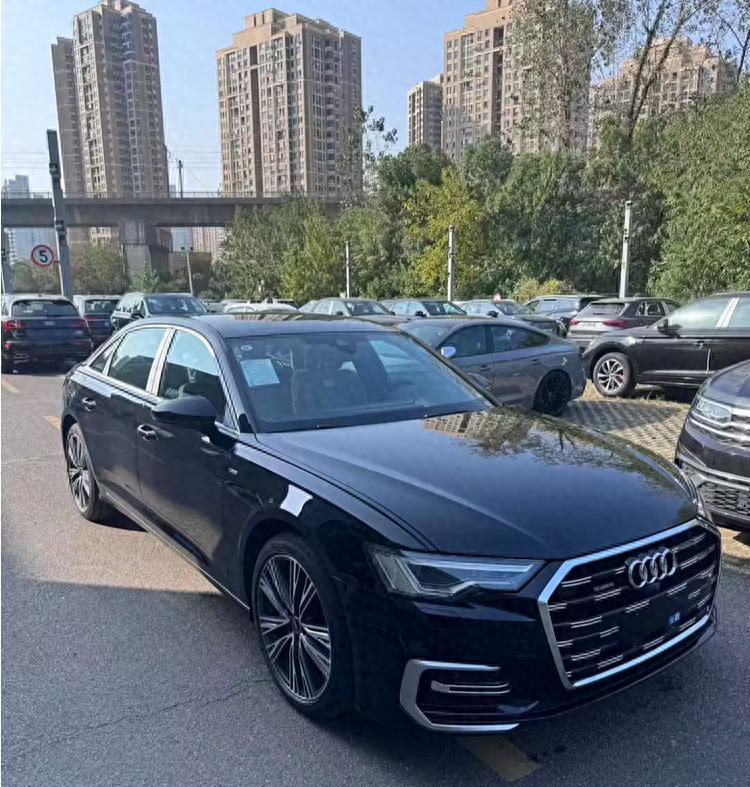 揭秘,2025款奧迪A6L震撼登場,汽車風云變幻下的實力擔當?