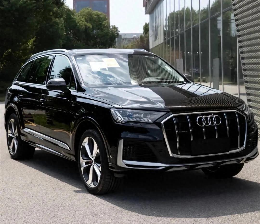 奧迪Q7 vs 理想L9 vs 蔚來ES8 全方位對比:誰才是40-50萬級SUV王者?