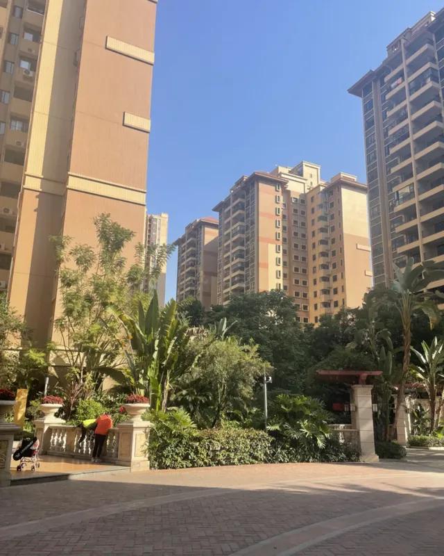 樓市迎來新一輪“利空”,北上廣一線城市的房價,都進一步下跌!