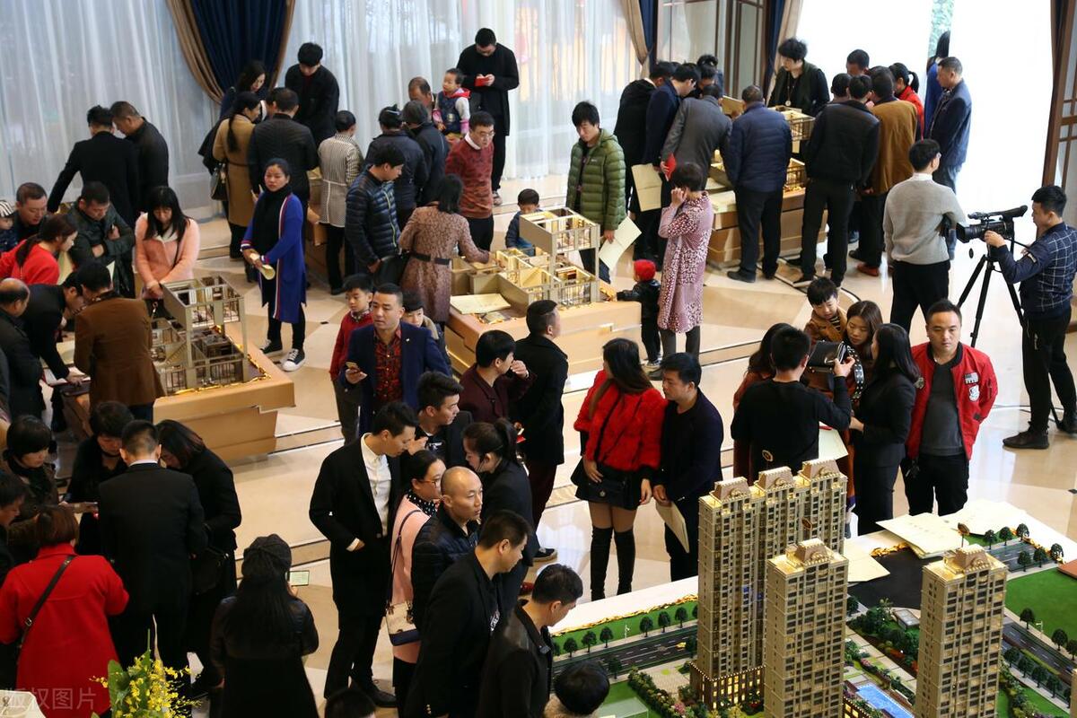 深圳房價24小時成交破百億 歷史性拐點降臨 樓市核爆行情進入倒計時