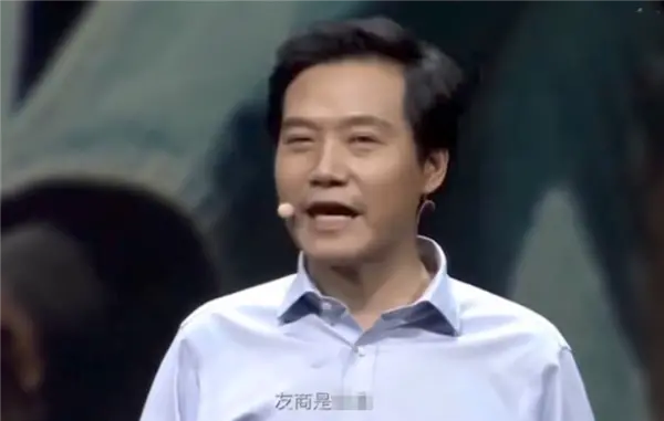 i8和卡車對(duì)撞之后：最該被噴的或許不是理想