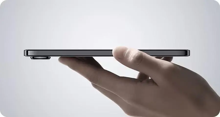 努比亞Air手機(jī)渲染圖再曝:5.9mm厚、橫向“相機(jī)跑道”設(shè)計(jì)、5000萬主攝