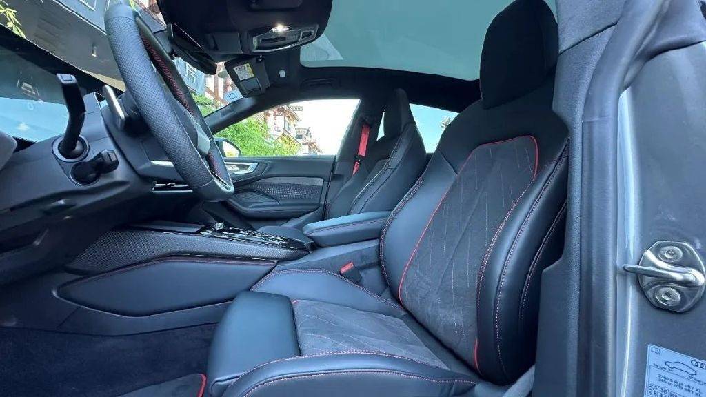 德系性能與華為乾崑智駕的碰撞!試駕上汽奧迪A5L Sportback